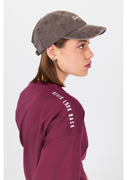 Bordo Omuz Yazı Baskılı %100 Pamuk Oversize Tişört 2150-30M fırsatları