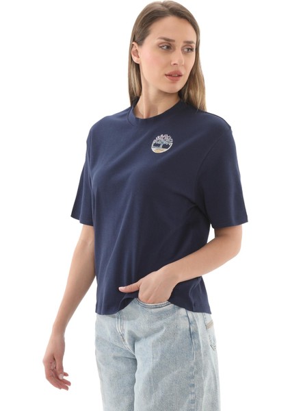 TB0A67ZF4511 Timberland Tımberfresh Back And Front Graphıc Short Kadın T-Shirt Lacivert