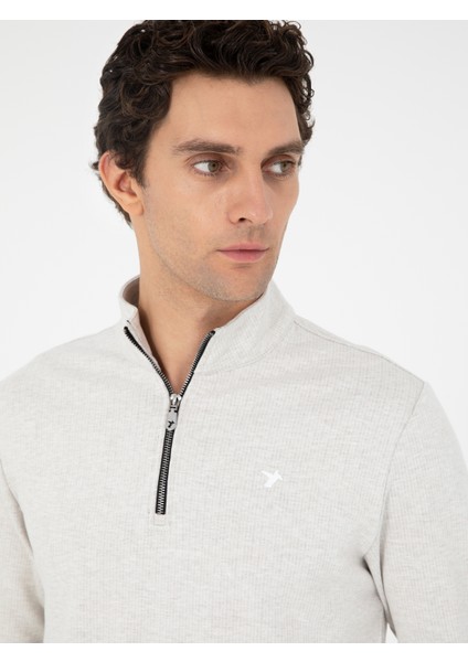 Erkek Ekru Regular Fit Pamuk Karışımlı Yarım Fermuarlı Sweatshirt 50294015-VR019