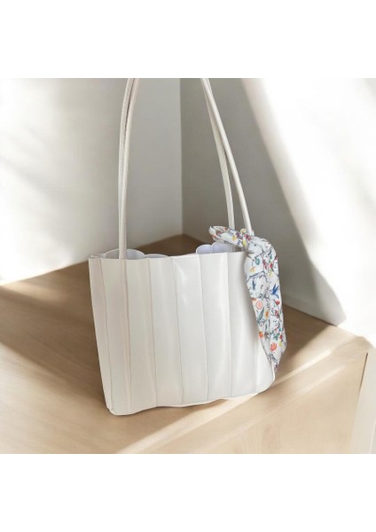 Fularlı Yumuşak Gövde Makyaj Çantalı Kadın Omuz Çantası