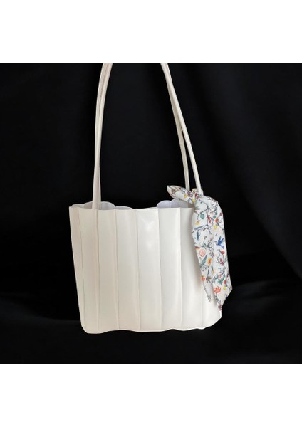 Fularlı Yumuşak Gövde Makyaj Çantalı Kadın Omuz Çantası fiyatları