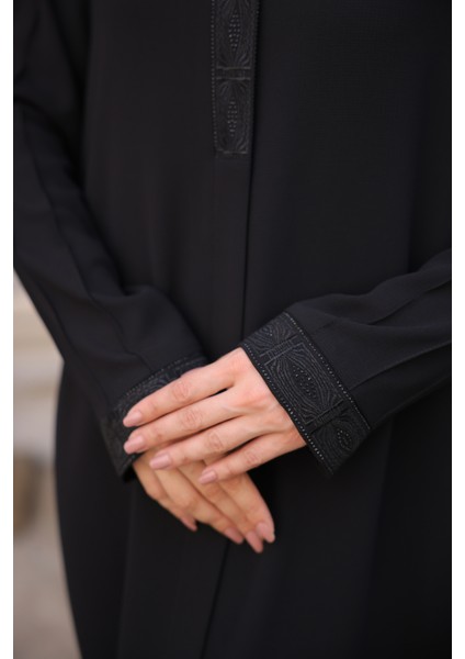 Anne Taşlı Nakışlı Ferace -Petek Kumaş fırsatları