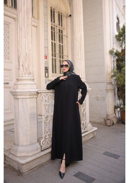 Anne Taşlı Nakışlı Ferace -Petek Kumaş