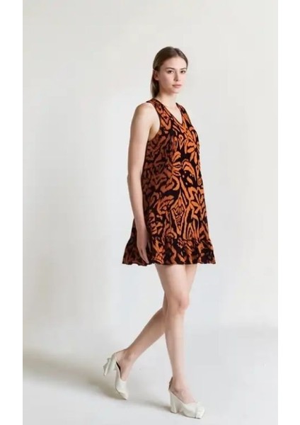 Kadın Desenli Kolsuz Askılı Volanlı Yazlık Viskon Elbise Eteği Fırfırlı modelleri