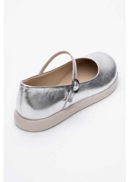 Anisa Beyaz Cilt Bantlı Deri Kadın Babet Ayakkabı indirimleri