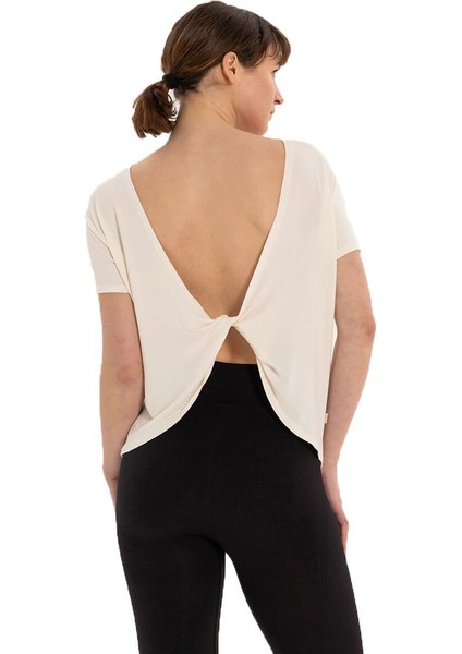 Sırt Detay Modal Yoga T-Shirt fırsatları