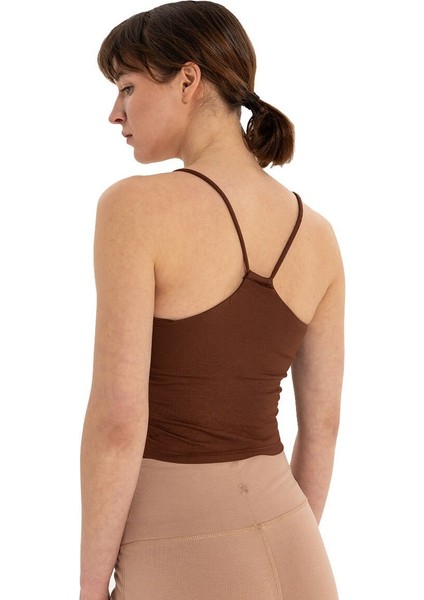 Sırt Detay Ince Askılı T-Shirt indirimleri