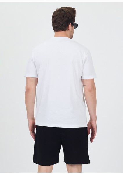 Erkek Basic Beyaz T-Shirt indirimleri