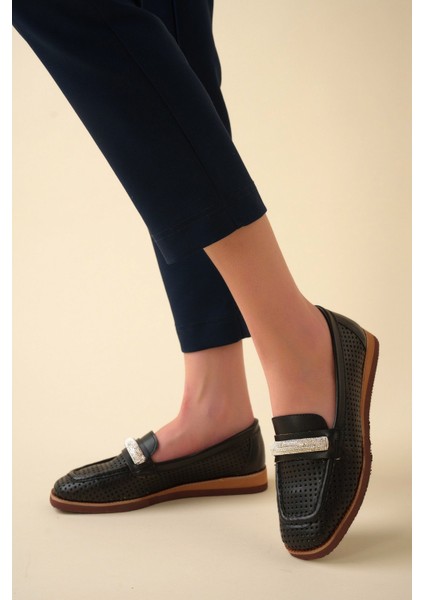 Lazerli Taşlı Loafer Siyah10 modelleri