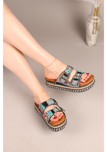 Concha Boncuk ve Taş Aksesuarlı Terlik Siyah