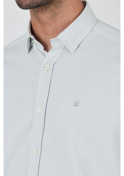 Su Yeşili Biritli Yaka Düz Casual Pamuklu Comfort Fit Gömlek 1004250221 fırsatları