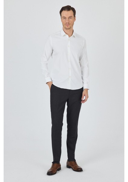 Açık Krem Sert Yaka Cepsiz Gabardin Uzun Kol Slim Fit Esnek Gömlek 1004250234