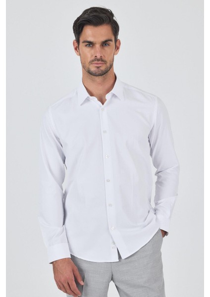 Beyaz Sert Yaka Düz Classic Pamuklu Slim Fit Gömlek 1004250900