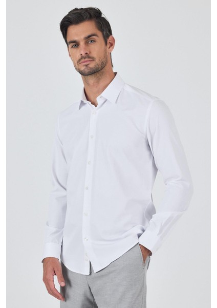 Beyaz Sert Yaka Düz Classic Pamuklu Slim Fit Gömlek 1004250900 modelleri