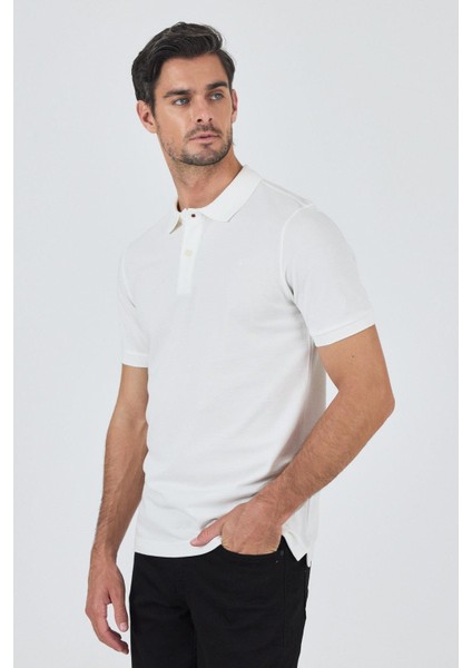 Açık Krem Polo Yaka Kısa Kol Cepsiz Slim Fit Classic Pamuklu Tişört 1011250177 modelleri
