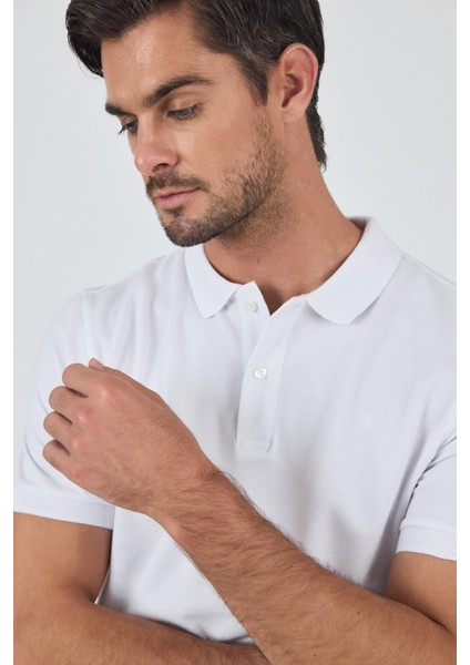 Beyaz Polo Yaka Kısa Kol Cepsiz Slim Fit Classic Pamuklu Tişört 1011250177 fırsatları