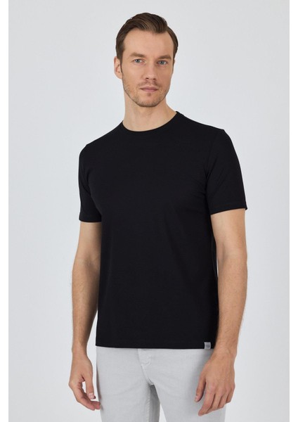 Siyah Kısa Kol Bisiklet Yaka Cepsiz Pamuklu Casual Slim Fit Tişört 1011250165