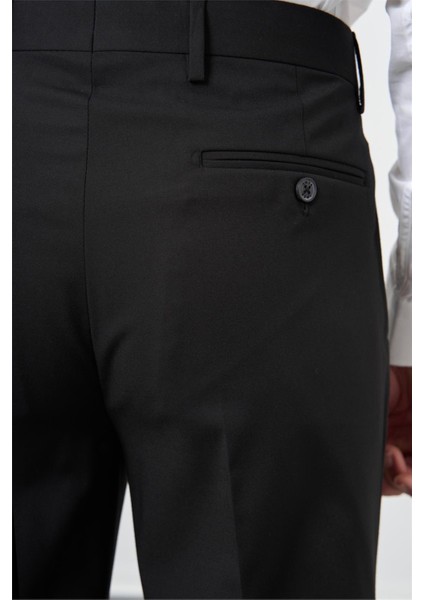 Siyah Esnek Yandan Cepli Comfort Fit Classic Pantolon 1003240914