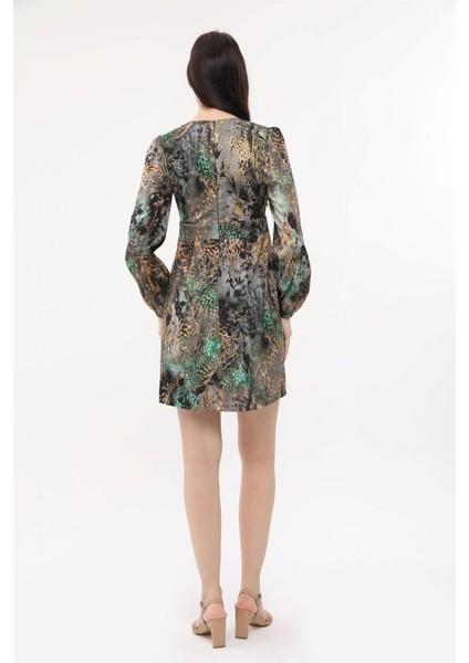 V Yaka Desenli Elbise fırsatları