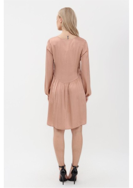 V Yaka Elbise fırsatları