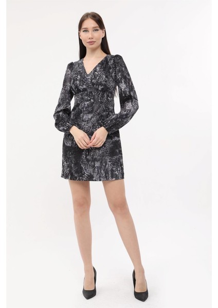 V Yaka Desenli Elbise