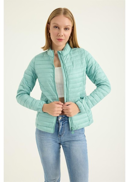 Puffer Dik Yaka Mont fırsatları