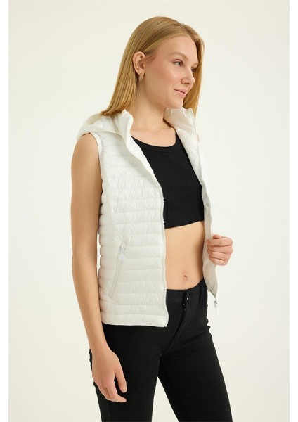 Puffer Kapşonlu Verev Yelek modelleri