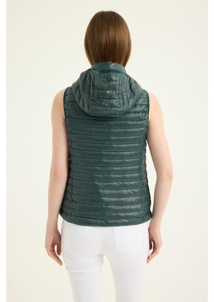 Puffer Kapşonlu Verev Yelek indirimleri