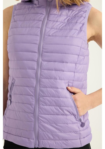 Puffer Kapşonlu Verev Yelek