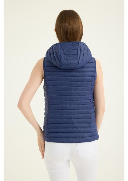 Puffer Kapşonlu Verev Yelek indirimleri