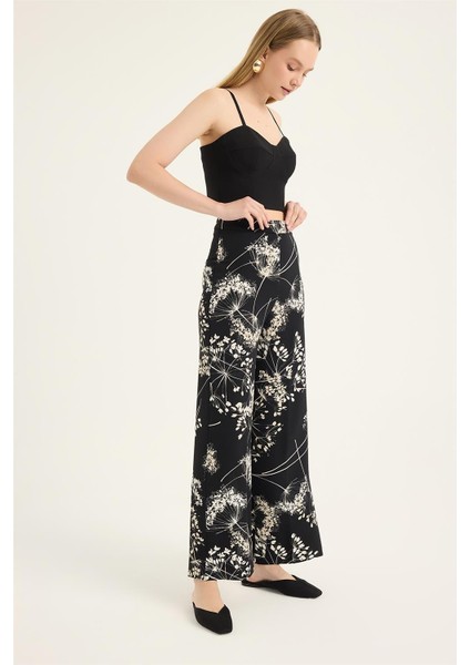 Çiçek Desenli Pantolon modelleri