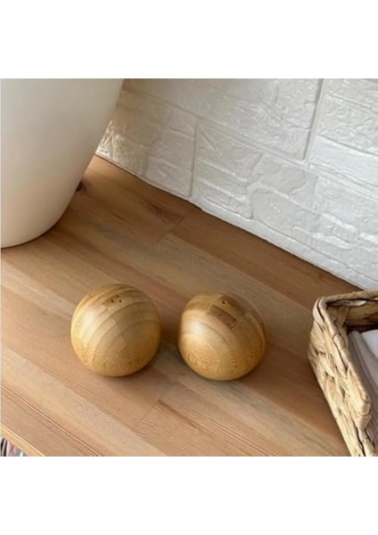 Bambu Top Tuzluk ve Biberlik 2'li Set, Küre Şeklinde Bambudan Ahşap Tuzluk Biberlik Seti Ikili - Şirin Mutfak Dekorasyonu, Açık Kahverengi Evde Restaurantta Lokantada Dayanıklı Şık Kullanım