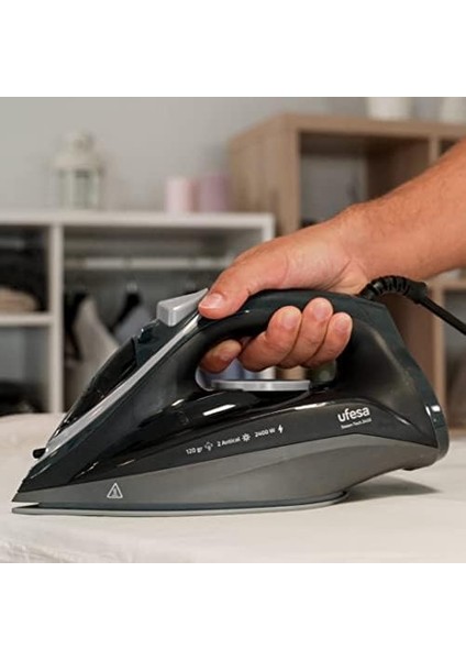 Steam Tech 2400 2400 W Buharlı Ütü, Maksimum 120 G ve 0-30 G/dk. Sürekli Buhar Püskürtme, Seramik Taban, Kireç Önleyici Ikili Sistem, Damlama Önleyici, Siyah, Amazon A Özel