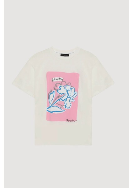 Kabartma Nakış Baskılı Ekru Kadın T-Shirt TSH00263