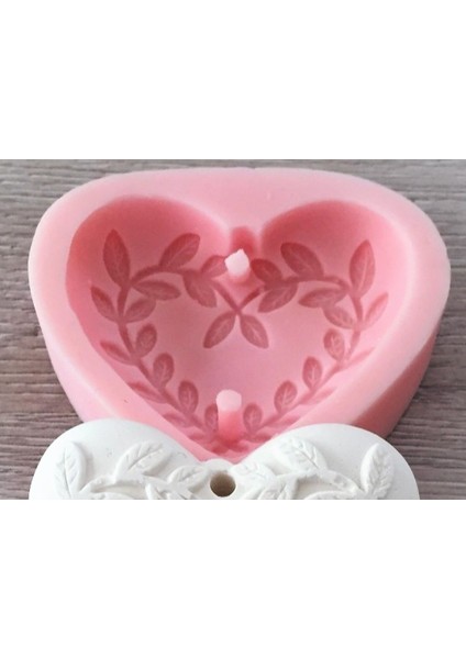 Yaprak Sarmaşık dekorlu 6,5cm Kalp Silikon Kalıp K-305, Polyester Taş Tozu Sabun Alçı Kalıbı