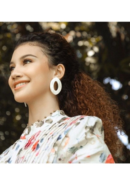 Chiara Earrings In White El Yapımı Küpe