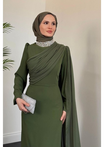Olara Yandan Pelerinli Abiye Haki fırsatları