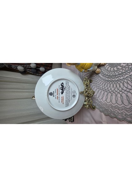 Sanatçı Imzalı Duvar Tabağı
