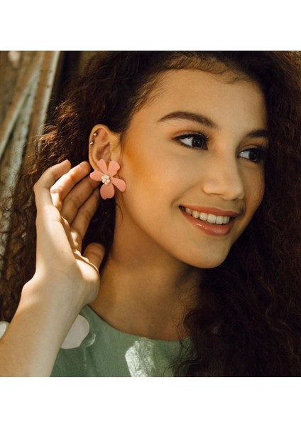 Delilah Flower Earrings El Yapımı Küpe fiyatları