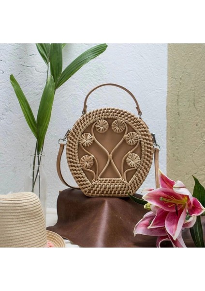 The Bardot Peacock Cage Bag El Yapımı Rattan El & Omuz Çantası modelleri