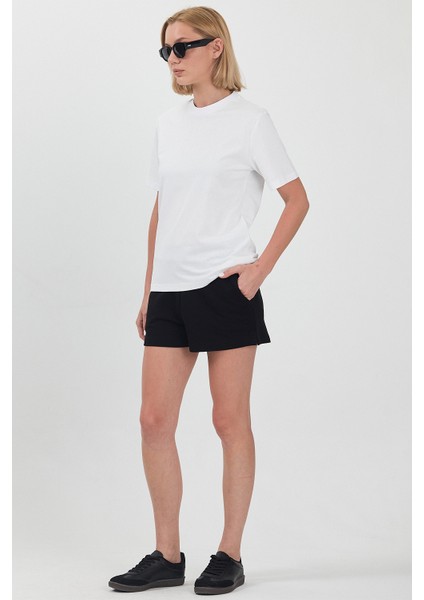 Kadın Basic Beyaz T-Shirt modelleri