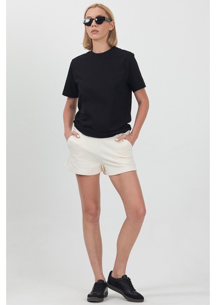 Kadın Basic Siyah T-Shirt modelleri