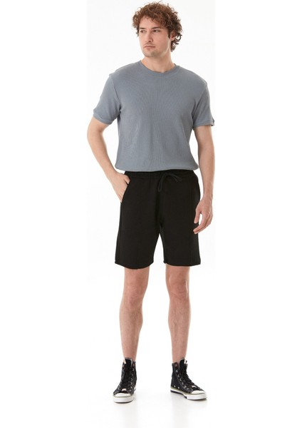 Petek Kumaş Beli Bağlamalı Cepli Şort fiyatları