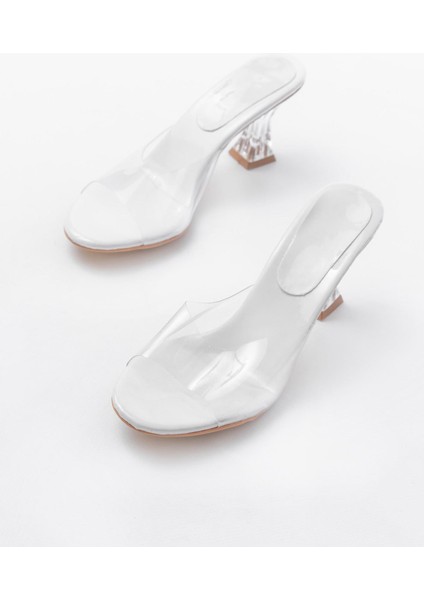 S-619 Beyaz Rugan Şeffaf Bantlı Şeffaf Topuklu Yuvarlak Burunlu Kadın Terlik modelleri