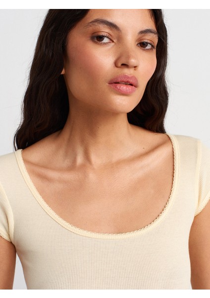 31807 Bisiklet Yaka Fitilli T-Shirt-Açık Sarı modelleri