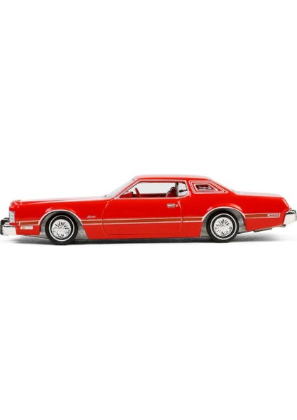 Greenlight 1/64 California Lowriders Series 6- 1973 Ford Thunderbird