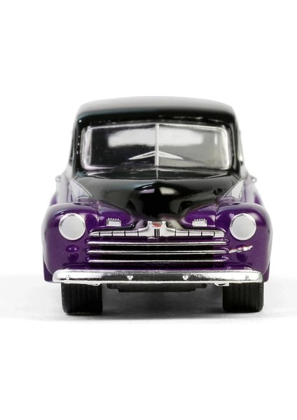 California Lowriders Series 6- 1946 Fordor Super Deluxe
