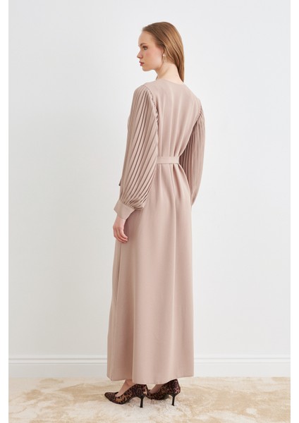 Kolları Piliseli Abaya - Bej indirimleri