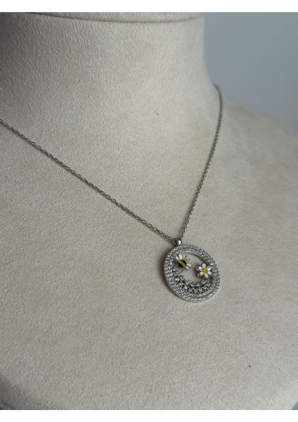 Papatya Arı Motifli Garantili Gümüş Kolye fırsatları