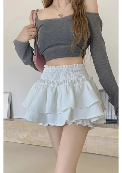 Beyaz Fırfırlı Belli Katlı Şortlu Mini Etek